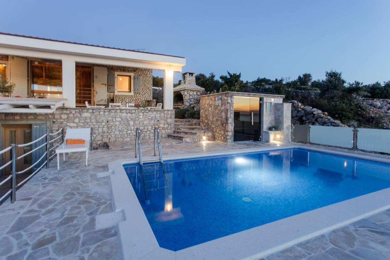 Villa, Stone House With Swimming Pool & Sauna, Beach, セヴィド エクステリア 写真