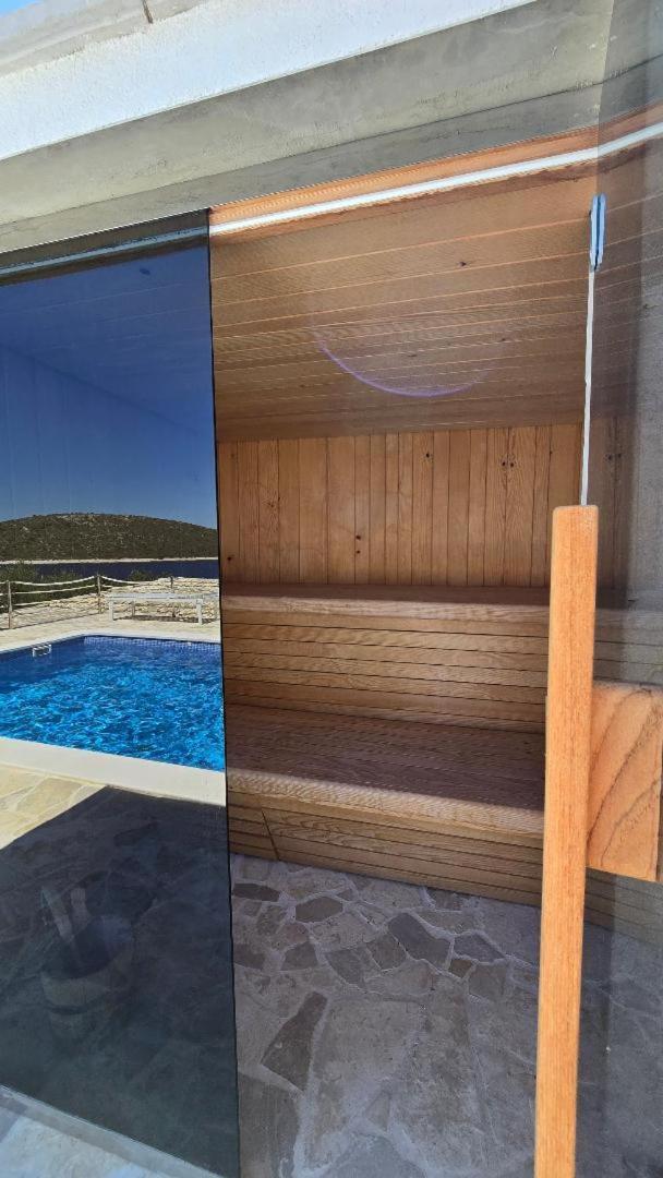 Villa, Stone House With Swimming Pool & Sauna, Beach, セヴィド エクステリア 写真